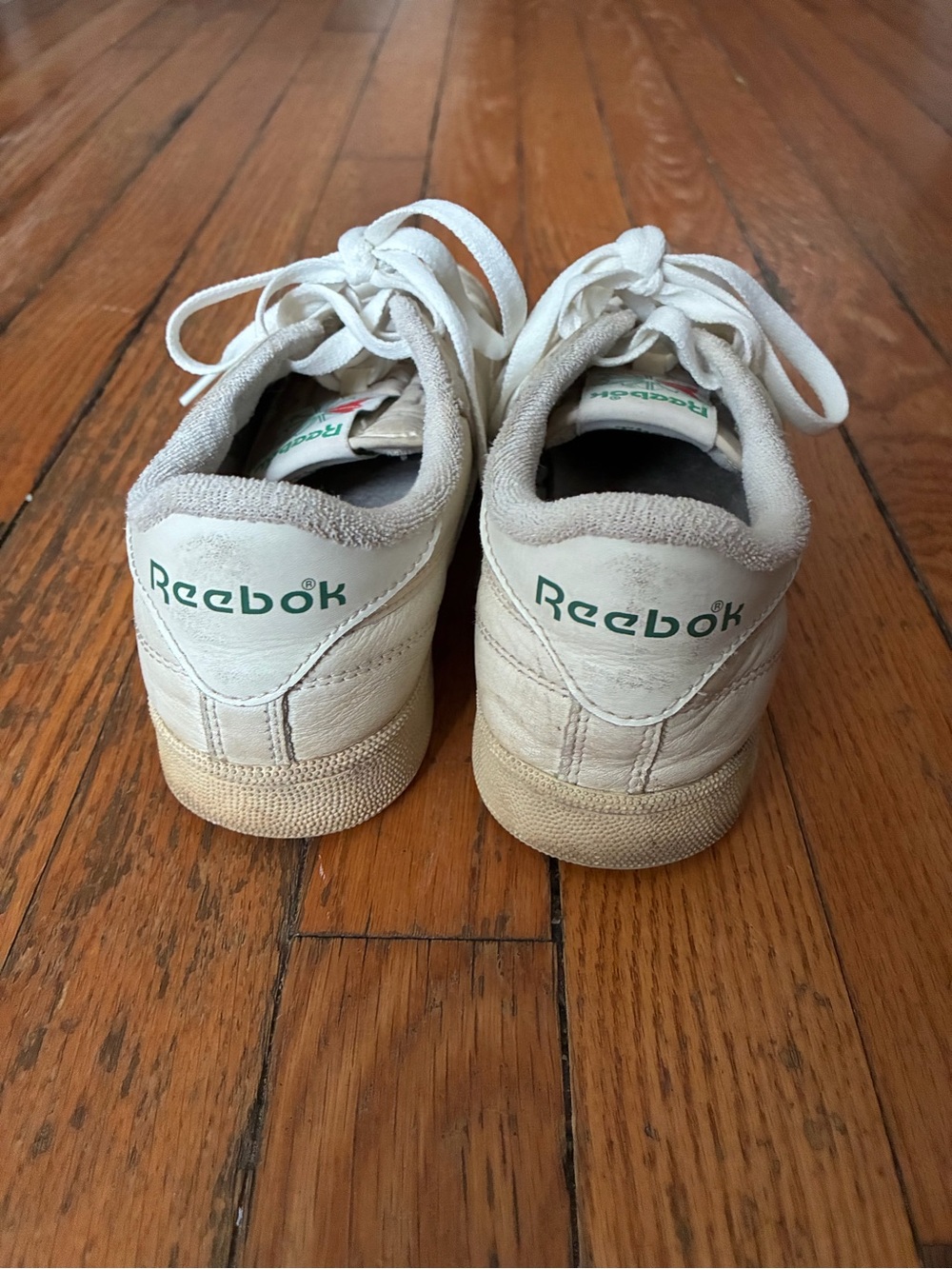 Women’s Classic Reeboks - Picture 4 of 6